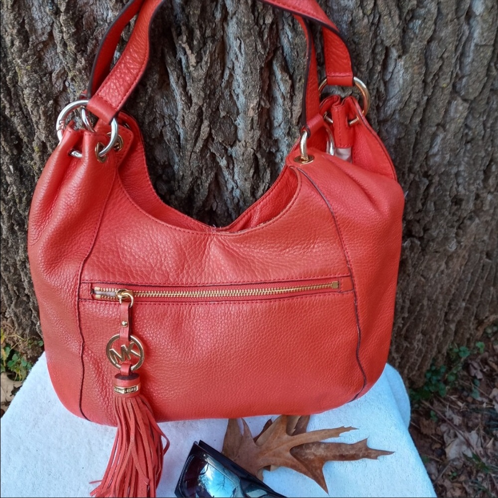 MICHAEL KORS authentic poppy strap bag